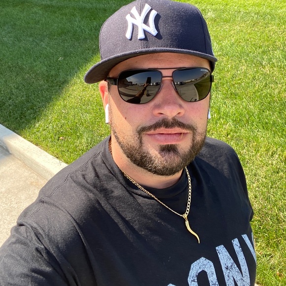 Meet your Posher, James - Picture 1 of 1